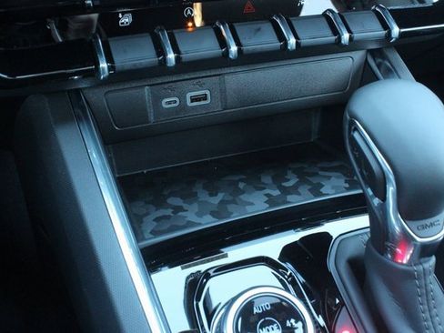 New 2026 GMC Canyon Elevation w/ Convenience Package image 48