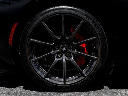 Used 2022 Ferrari SF90 Spider image 44