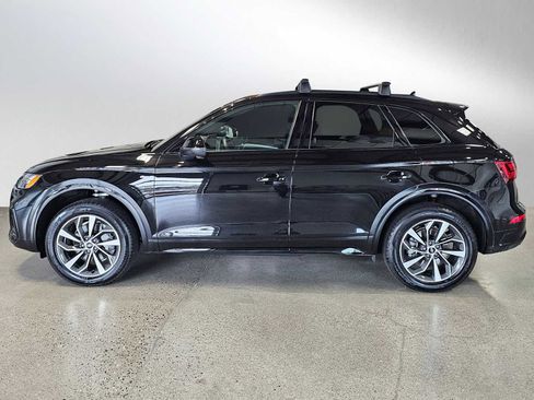 Used 2024 Audi Q5 2.0T Premium w/ Summer of Audi Package image 4