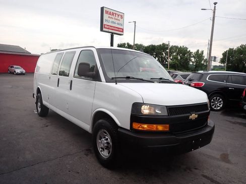Used 2019 Chevrolet Express 3500 Extended w/ Driver Convenience Package RWD image 1