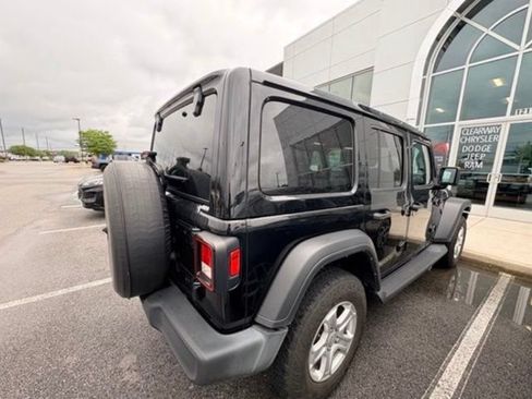 Used 2022 Jeep Wrangler Unlimited Sport w/ Sun And Sound Package AWD/4WD image 15