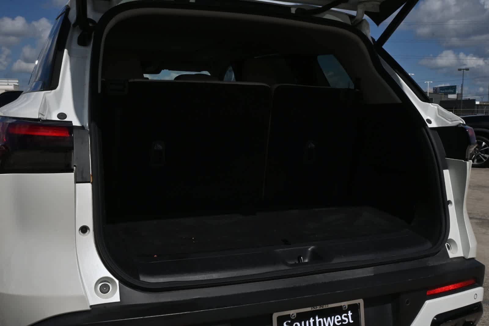 Certified 2024 INFINITI QX60 Luxe FWD image 21