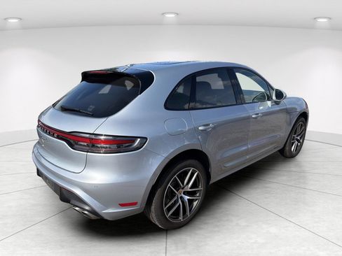 Used 2024 Porsche Macan S AWD/4WD image 4