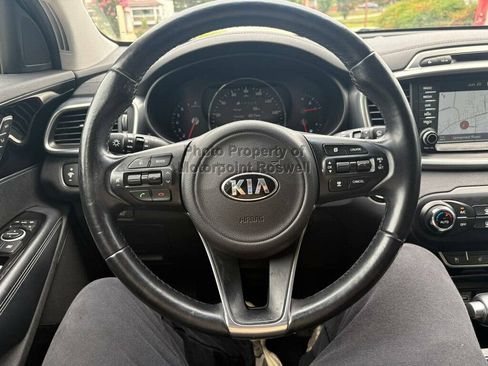 Used 2017 Kia Sorento SX FWD image 11