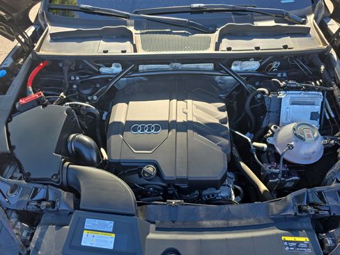 Used 2023 Audi Q5 Prestige w/ Prestige Package AWD/4WD image 27
