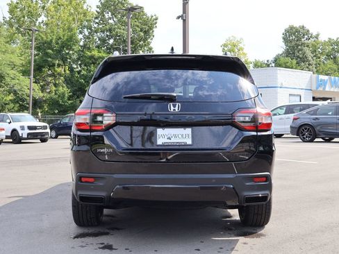New 2026 Honda Pilot Black Edition image 6