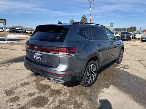 Used 2024 Volkswagen Atlas SE FWD image 9