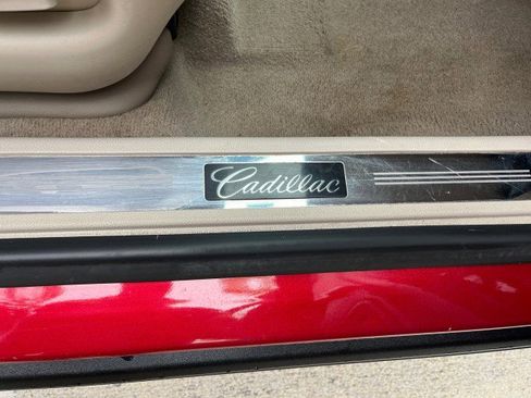 Used 2010 Cadillac SRX Luxury image 26