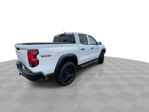 Certified 2024 Chevrolet Colorado Trail Boss w/ Technology Package AWD/4WD image 8