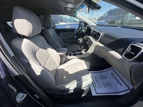 Used 2022 Kia Sportage LX image 23