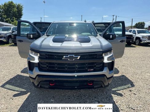 Used 2025 Chevrolet Silverado 1500 LT Trail Boss w/ LT Trail Boss Premium Package AWD/4WD image 31