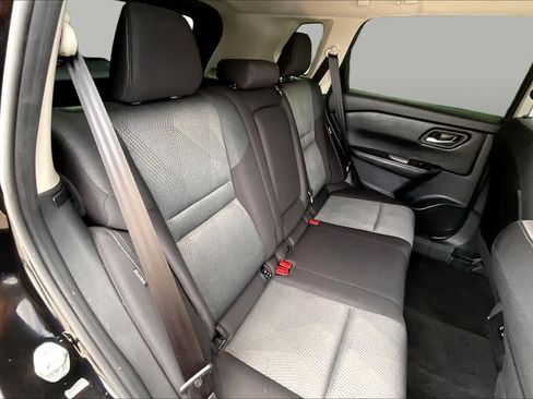 Used 2024 Nissan Rogue SV FWD image 17