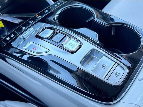 Used 2023 Hyundai Tucson Limited image 19