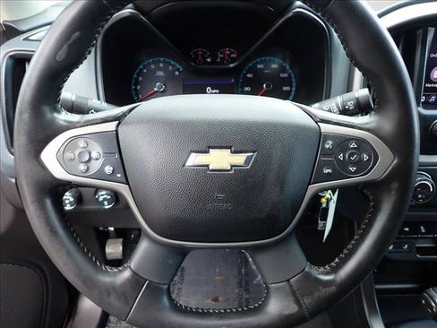 Used 2020 Chevrolet Colorado Z71 AWD/4WD image 12