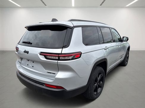 Used 2023 Jeep Grand Cherokee L Limited w/ Black Appearance Package image 6