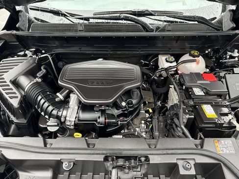 Used 2023 GMC Acadia Denali image 30