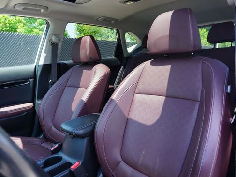 Used 2023 Kia Seltos SX w/ SX Sunroof Package AWD/4WD image 11