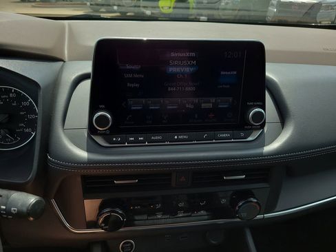 Certified 2023 Nissan Rogue S FWD image 19