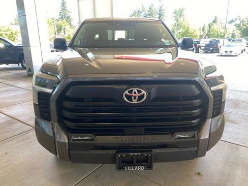 Used 2023 Toyota Tundra SR5 w/ SR5 Premium Package RWD image 3