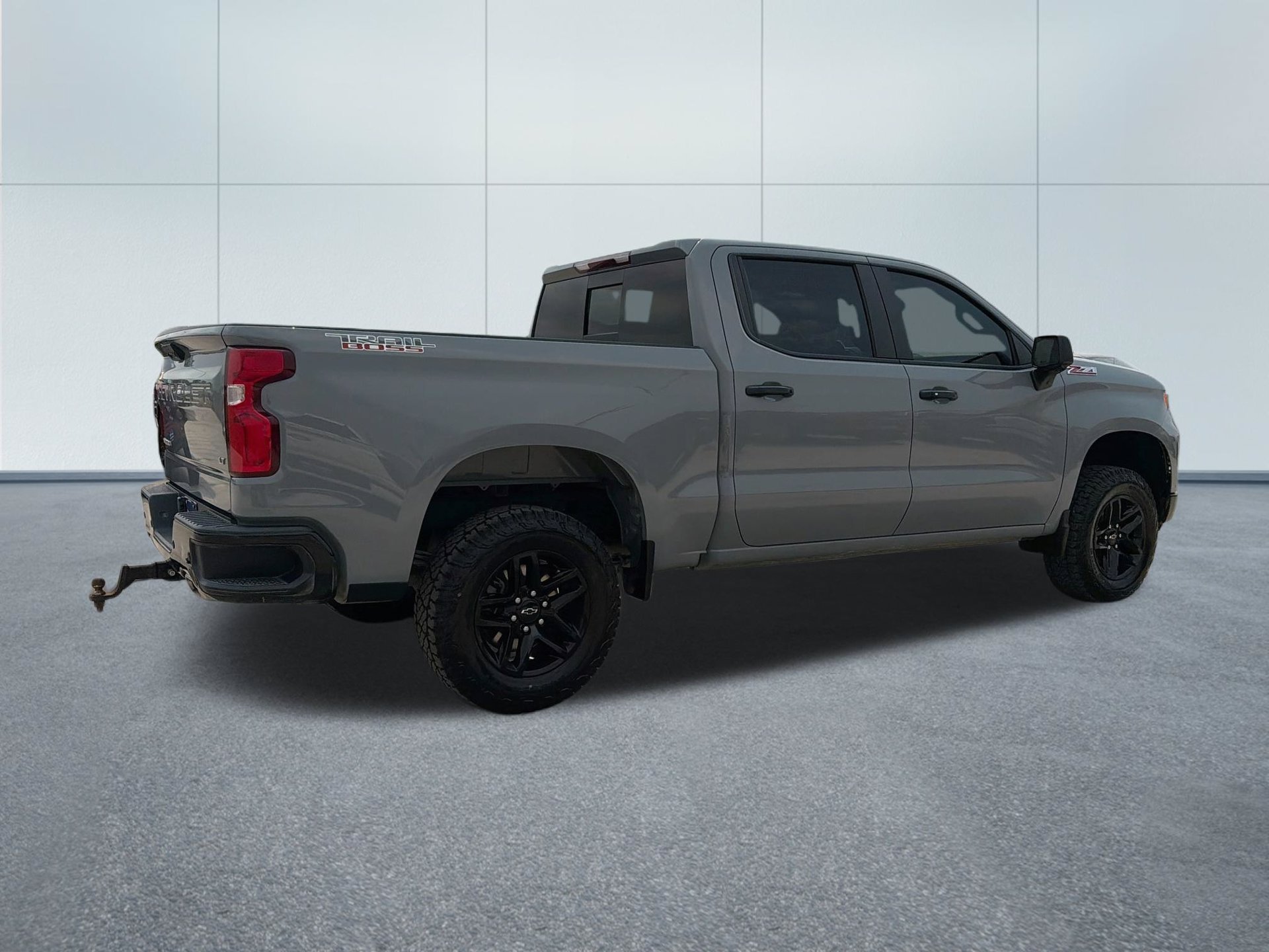Used 2024 Chevrolet Silverado 1500 LT Trail Boss w/ Convenience Package II AWD/4WD image 5