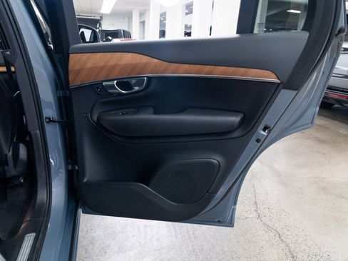 Used 2023 Volvo XC90 T8 Plus image 22