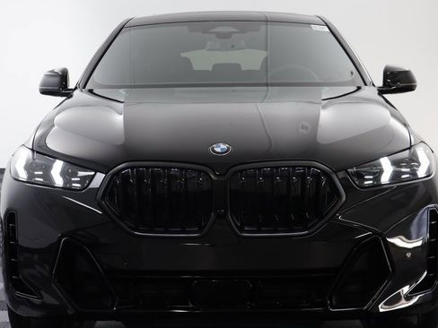 New 2026 BMW X6 xDrive40i w/ Climate Comfort Package image 22