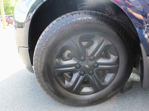 Used 2017 Chevrolet Traverse LS FWD image 32