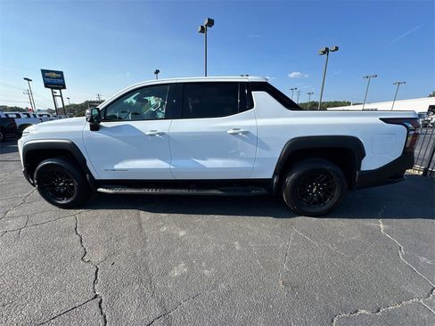 New 2025 Chevrolet Silverado EV LT image 8
