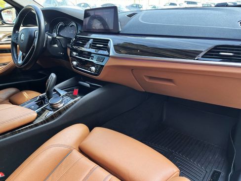 Used 2019 BMW 530i xDrive AWD/4WD image 24