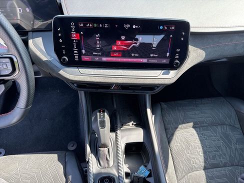 New 2024 Dodge Charger Scat Pack w/ Plus Group image 23