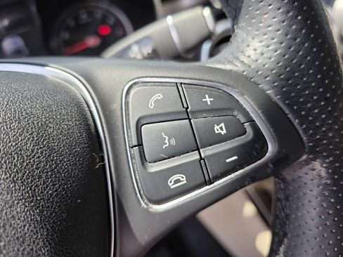 Certified 2018 Mercedes-Benz GLC 300 image 18