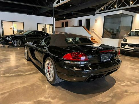 Used 2004 Dodge Viper SRT-10 RWD image 5