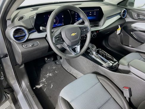 New 2026 Chevrolet Trax LT w/ Driver Confidence Package image 9