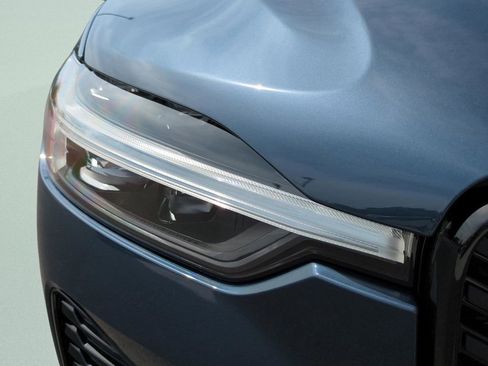 New 2026 Volvo XC60 B5 Plus AWD/4WD image 23