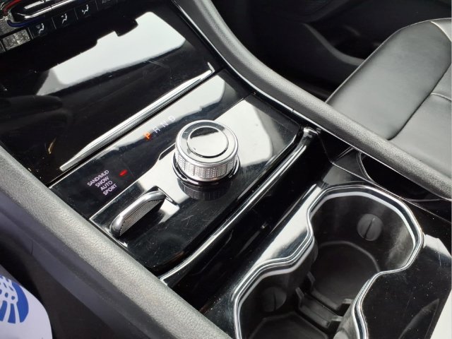 Used 2023 Jeep Grand Cherokee Limited AWD/4WD image 25