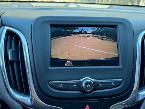 Used 2020 Chevrolet Equinox LS w/ LS Convenience Package image 54