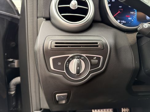 Used 2022 Mercedes-Benz GLC 300 4MATIC image 15