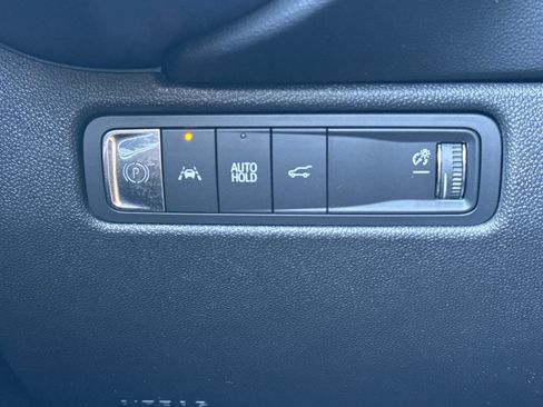 Used 2024 Chevrolet Equinox EV LT FWD image 38