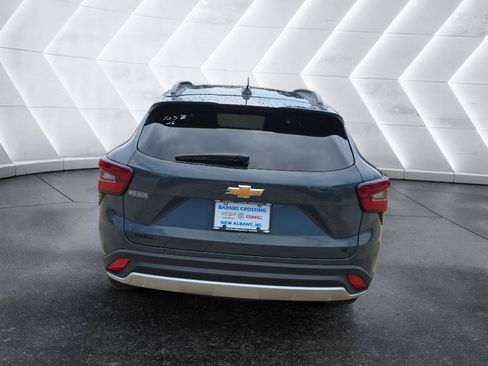 New 2026 Chevrolet Trax LT w/ Driver Confidence Package FWD image 6