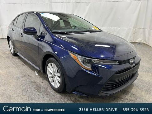 Used 2024 Toyota Corolla LE w/ LE Convenience Package image 1