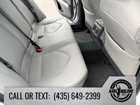 Used 2021 Toyota Camry XLE AWD/4WD image 33
