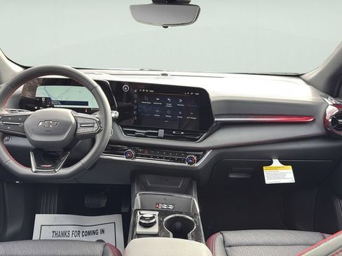 New 2026 Chevrolet Equinox RS w/ Convenience Package III AWD/4WD image 17