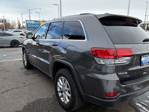 Used 2021 Jeep Grand Cherokee Laredo image 4