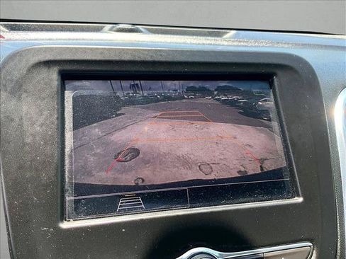 Used 2023 Chevrolet Equinox LS FWD image 22