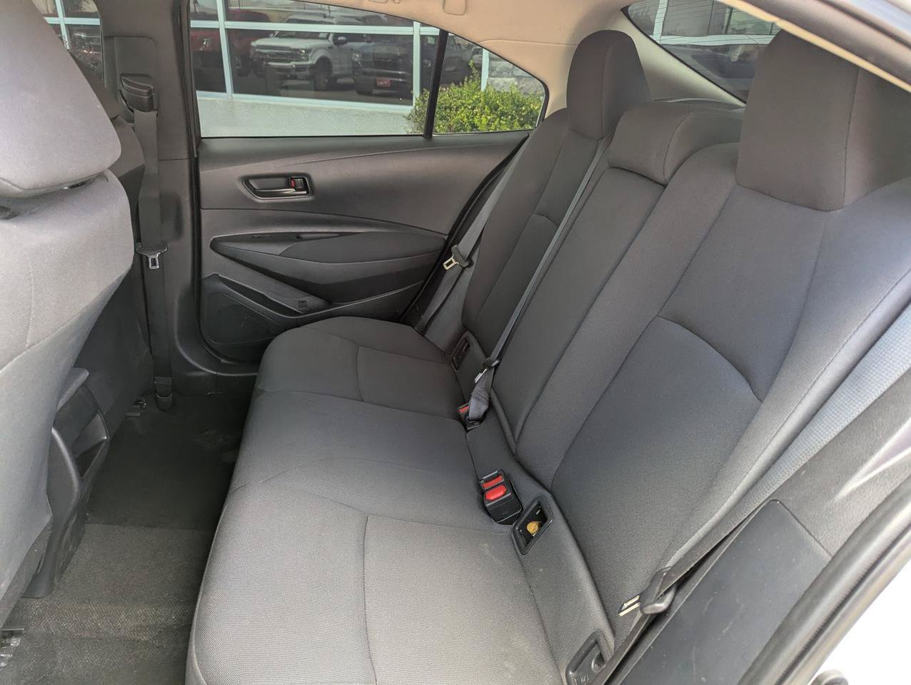 Used 2022 Toyota Corolla LE FWD image 22