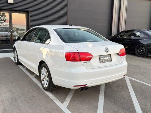 Used 2011 Volkswagen Jetta SE image 5