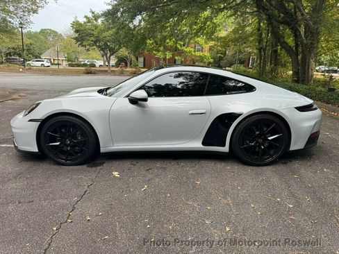 Used 2025 Porsche 911 Carrera RWD image 10