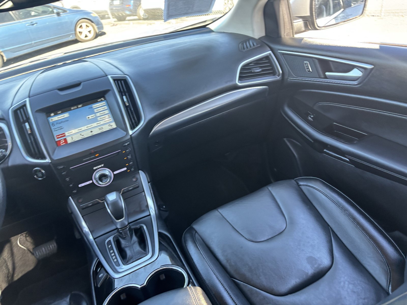 Used 2017 Ford Edge Titanium w/ Technology Package AWD/4WD image 17