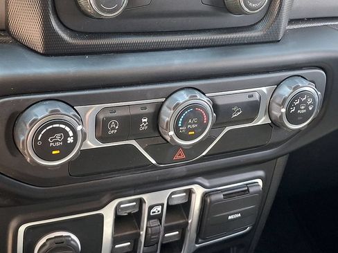 Used 2020 Jeep Wrangler Unlimited Sport S AWD/4WD image 15