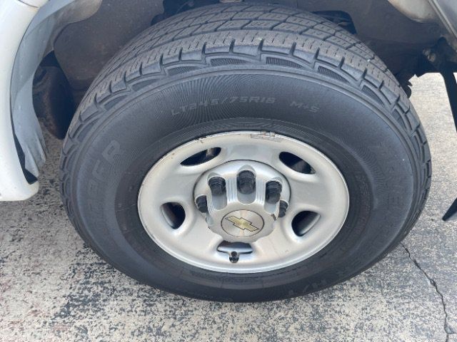 Used 2021 Chevrolet Express 2500 RWD image 24